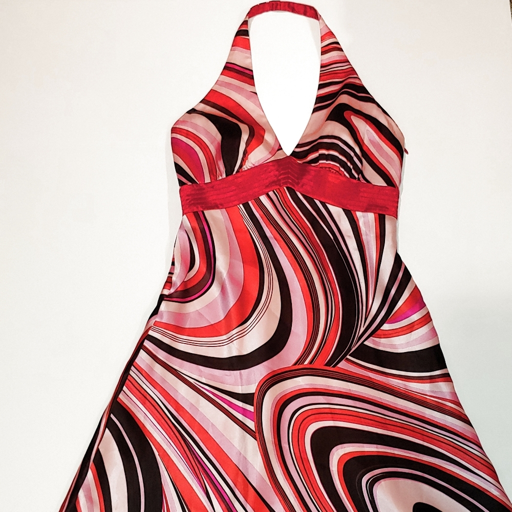 Laundry 100% Silk Red & Pink Swirly Size 6…